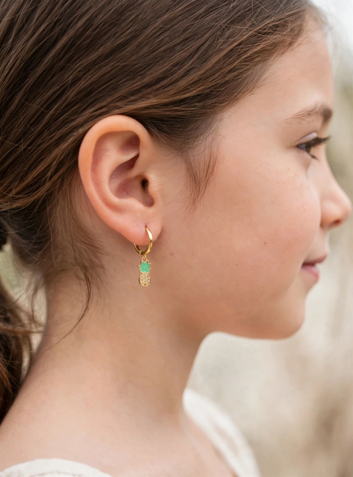 child_pineapple_earring Parlayan Neşeli Ananas Charm Halka Küpe - Görsel 1