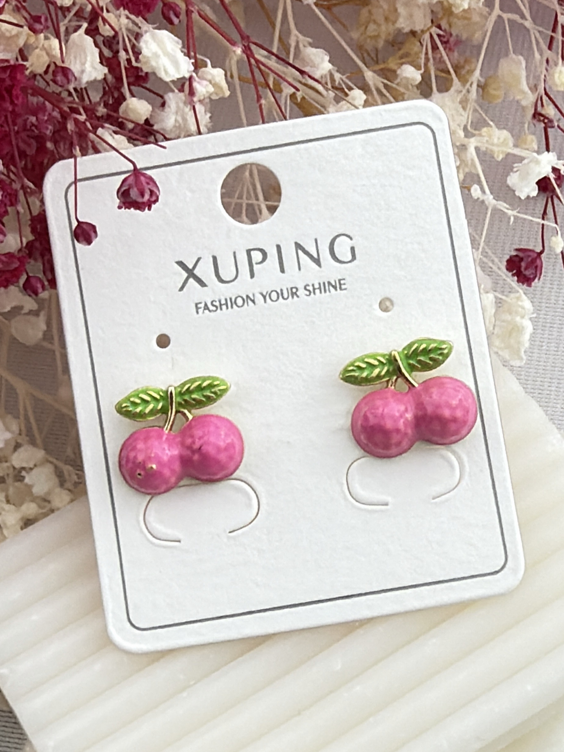 9bcf4df5-f01c-4201-9d81-95923a63a495.jpg Parlayan Xuping Küpe - Görsel 1